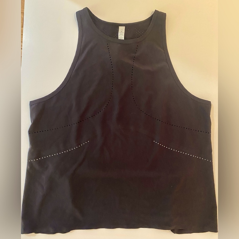 Lululemon workout too, like new